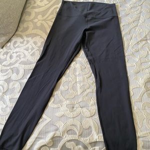 Worn twice Lululemon align legging in size 10